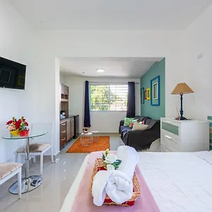 bamboo-hoouse.santodomingobesthotels.com/